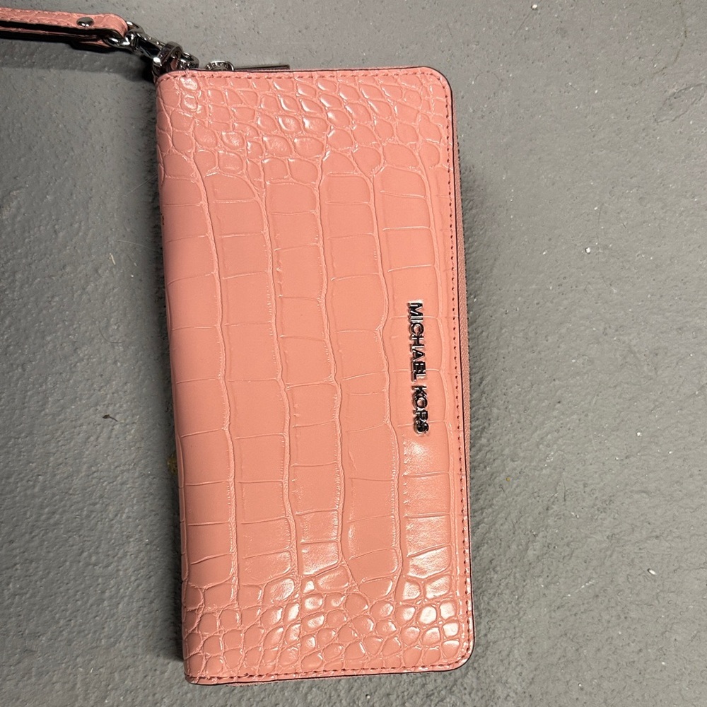 Michael Kors Coral Pink Croc-Embossed Zip Wallet Wristlet